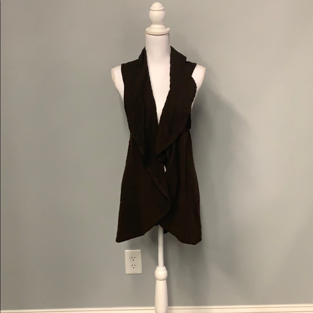 Brown sleeveless cardigan